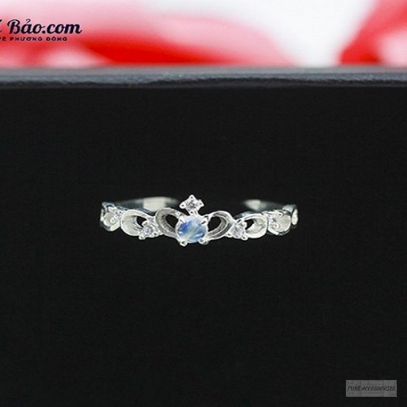 Nhẫn vương miện đá mặt trăng 